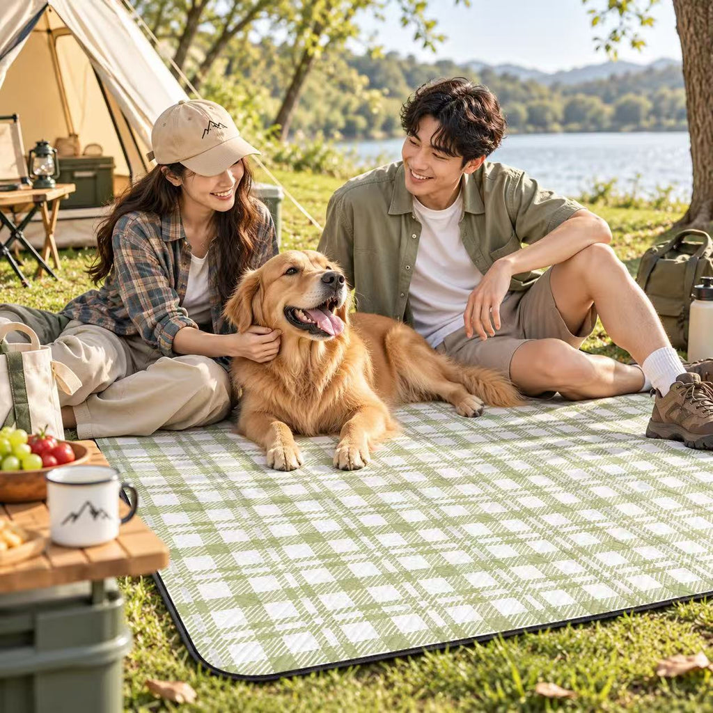Water-Resistant Outdoor Picnic Mat for Dogs – 150 × 200 cm